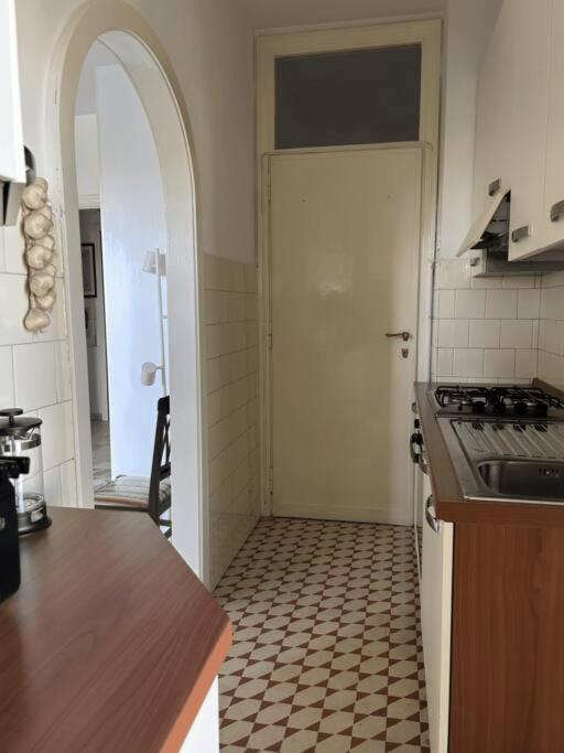 Tiberia Apartment Rome Bagian luar foto